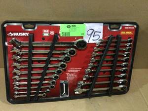 lot 95 image: Ratcheting SAEMM Combination Wrench Set (20-Piece) by Husky Customer Returns See Pictures 