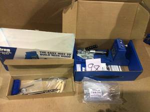 lot 98 image: 14 in. Hex Inch Torque Screw Driver by Husky Customer Returns See Pictures 