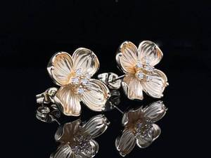 Glowing Golden Dogwood Flower Earrings with Fancy Center Diamonds in 14k Yellow Gold $1999 Retail