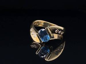 1.00 Carat Natural Kashmir Sapphire and Bezel Set Diamonds in 14k Yellow Gold Ring $3,150 Retail