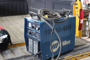 lot 11 image: Miller Plasma Cutter