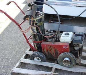 lot 13 image: Newstripe Airless Stripping Machine