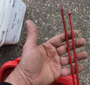 lot 27 image: 8 All Purpose Fastener