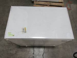 lot 101 image: Magic Chef 7.0 cu. ft. Chest Freezer in White -4 HMCF7W4