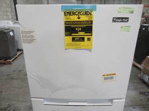 lot 109 image: Magic Chef 10.1 cu. ft. Top Freezer Refrigerator in White HMDR1000WE