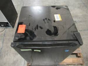 lot 119 image: Danby 3.2 cu. ft. Mini Refrigerator in Black without Freezer DAR032B1BM