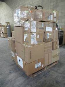 lot 229 image: WHOLESALE MIXED PALLET OF MICELLANOUS INDOOR AND OUTDOOR DECORATIVE LIGHTING