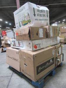 lot 319 image: WHOLESALE MIXED PALLET OF MICELLANOUS BATHROOM REMODEL ITEMS