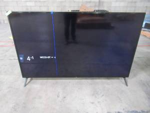 lot 14 image: LG Electronics 70 Class 4K UHD Smart LED HDR TV - 70UN7070PUA