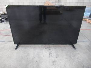 lot 18 image: Element 65 in. E4ST6519RKU Roku Smart 4K UHD TV
