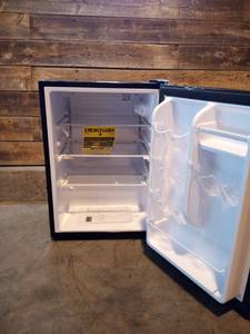 lot 38 image: Insignia - 3.0 Cu. Ft. Mini Fridge with Top Freezer - Stainless steel