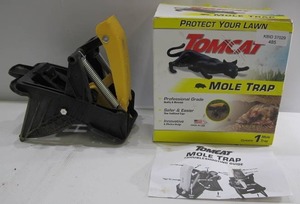 lot 485 image: Tomcat Mole Trap