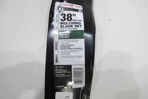 lot 526 image: Powercare 38 Inch Universal Lawn Mower Mulcher Blade