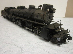 lot 122 image: VINTAGE BRASS O GAUGE TRAIN LOCOMOTIVE, C. B. & Q, W BURLINGTON ROUTE CAR