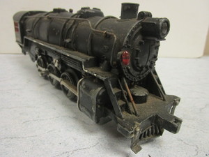 lot 126 image: VINTAGE BRASS O GAUGE TRAIN LOCOMOTIVE