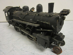 lot 133 image: VINTAGE BRASS O GAUGE TRAIN LOCOMOTIVE, C. & N.W.R.
