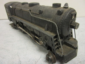 lot 165 image: VINTAGE BRASS O GAUGE TRAIN LOCOMOTIVE