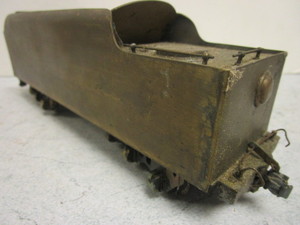 lot 195 image: VINTAGE BRASS O GAUGE TRAIN CAR