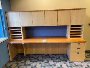 lot 11 image: KIMBALL Office Desk