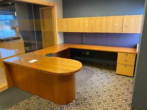 lot 16 image: KIMBALL Office Desk with Cabinets