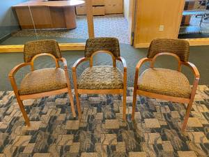 lot 56 image: Lot of Office Chairs