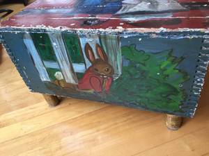 lot 102 image: Vintage Hand Painted Stool
