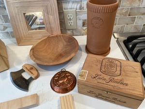 lot 180 image: Wood and More
