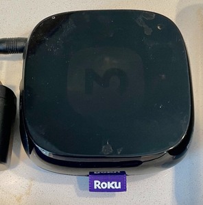 lot 182 image: Roku 4200x and Remote