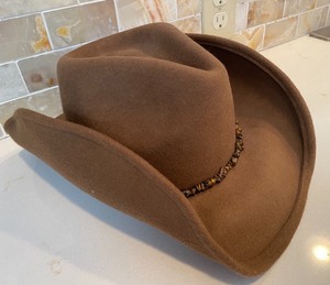 lot 183 image: Hat by Blue Chair Bay