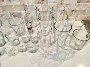 lot 62 image: Clear GlasswareDrink Ware