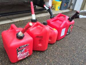 lot 146 image: Gas Can Lot