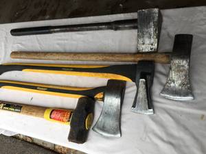 lot 250 image: Log Splitter  Sledge Hammer Lot