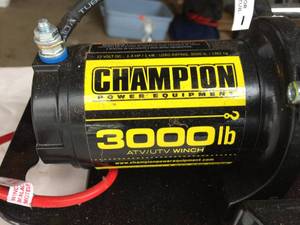 lot 252 image: Champion 3000 LB ATV  UTV Winch