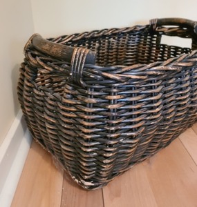 lot 10 image: Woven Wooden Basket