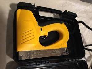 lot 267 image: Arrow Electric Staple Gun