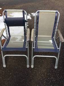lot 277 image: 2 Aluminum Folding Patio Chairs