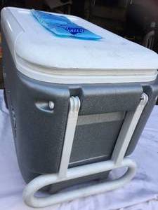lot 282 image: Igloo Wheelie- Cooler With Ice Pack