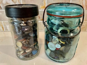 lot 324 image: Two Jars of Buttons