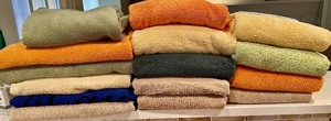 lot 319 image: Bath Towels, Hand Towels and Washcloths