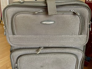 lot 310 image: Moda Rolling Suitcase