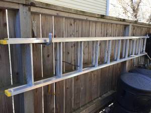 lot 366 image: 20 Foot Keller Extension Ladder