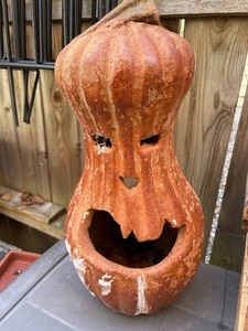 lot 421 image: Wooden Box and 2 Garden Gourds