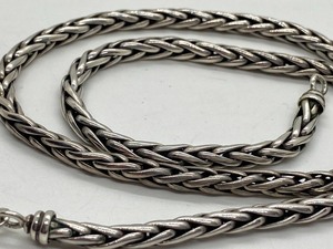 lot 425 image: Beautiful Sterling Silver Necklace Chain