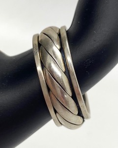 lot 435 image: Sterling Ring