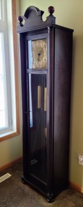 lot 2 image: Vintage German Grandfather Clock