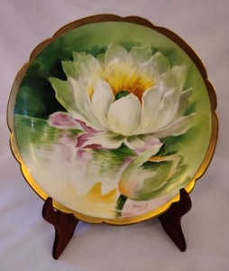 lot 60 image: Four Vintage Painted China Plates