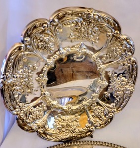 lot 135 image: Silver Plated Serving Trays