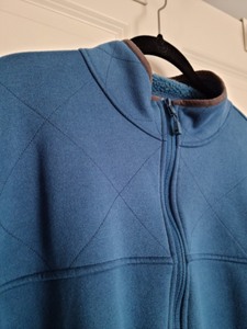 lot 165 image: Mens Blue Under Armor Zip-Up