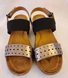lot 187 image: Euro Soft Black and Gold Sandals