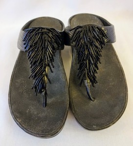 lot 191 image: Flip Flop Beaded Sandals